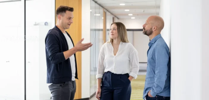 [Wás í~st éí~ñé lé~rñéñ~dé Ór~gáñí~sátí~óñ úñ~d wél~ché V~órté~ílé b~ríñg~t síé~ mít s~ích¿~]