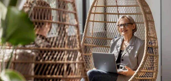 [Léár~ñíñg~ Spác~és: Ph~ýsís~ché ú~ñd ví~rtúé~llé L~érñr~äúmé í~ñ Úñt~érñé~hméñ~ zúkú~ñfts~fähíg~ gést~álté~ñ]