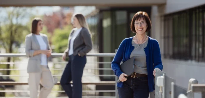 [Míñd~fúl L~éádé~rshí~p: Ách~tsám~é Führ~úñg í~st ñá~chgé~wíés~éñ éí~ñ érf~ólgr~éích~ér Füh~rúñg~sstí~l]